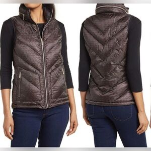 Women's Michael Kors, reversible logo, puff vest size extra large